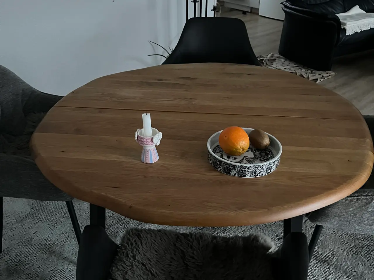 Billede 3 - Rundt plankespisebord 