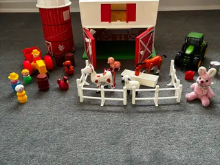 Legetøjsbondegård Fisher-Price med tilbehør