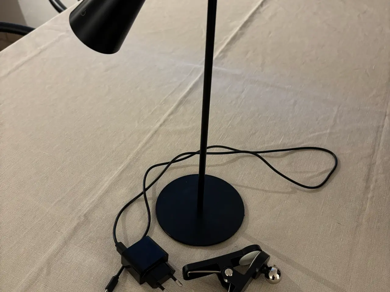 Billede 2 - Dyberg Larsen genopladelig lampe