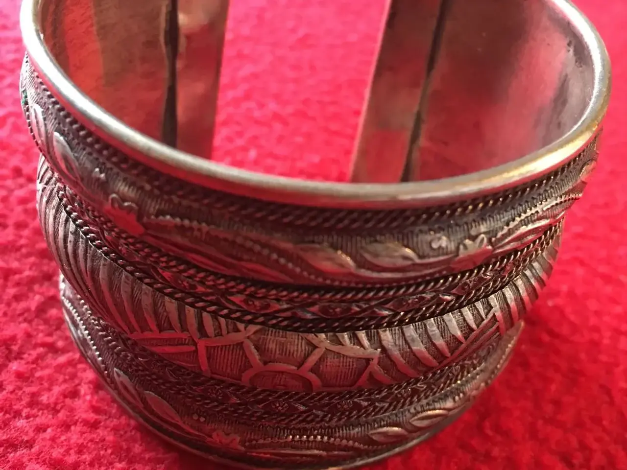 Billede 2 - Ny armbånd i sølvfarvet metal