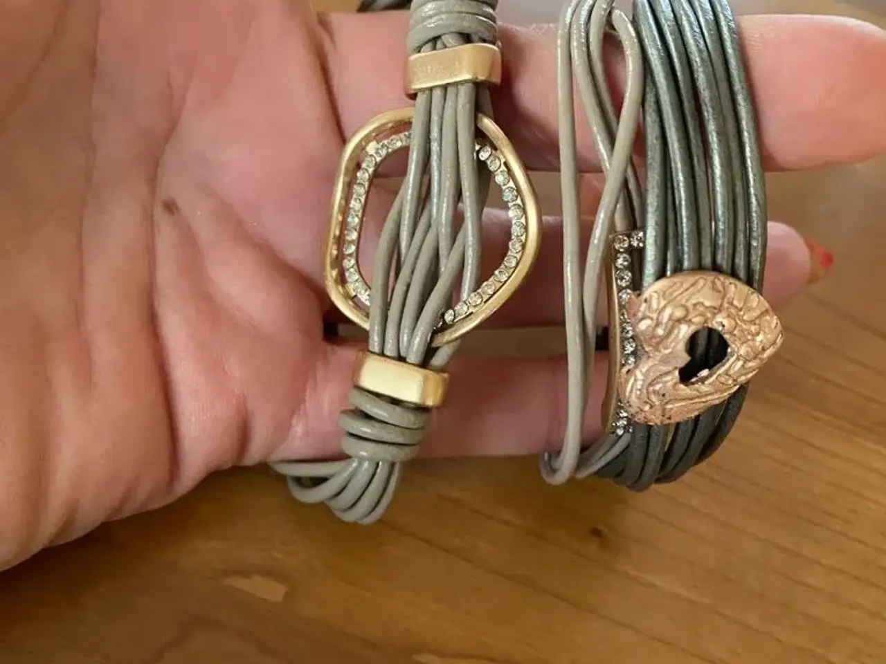 Billede 2 - Flotte armbånd