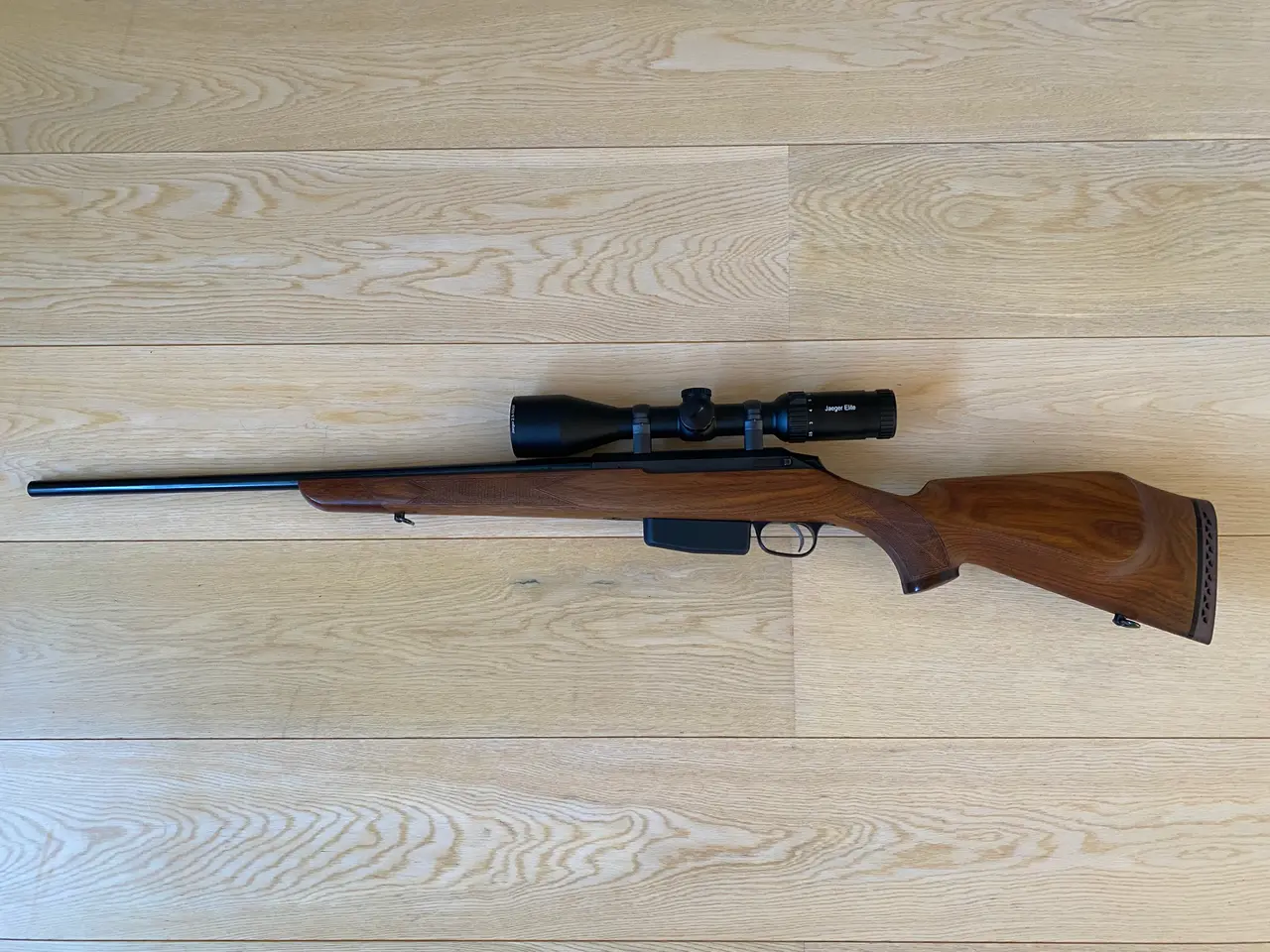 Billede 6 - Tikka 690 Lux 6,5x55 med sigtekikkert