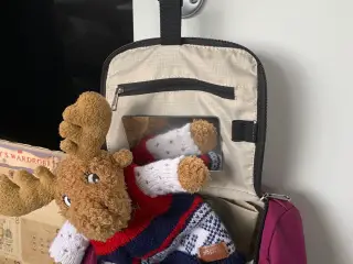 Børne toilettaske og Bamse elg