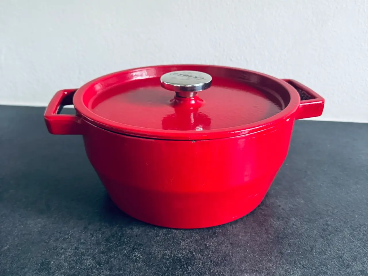Billede 1 - Pyrex støbejern gryde 