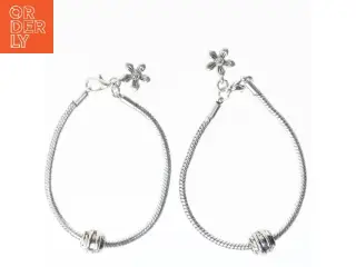Sølv armbånd med blomster vedhæng (str. 2 stk 17,5 cm)