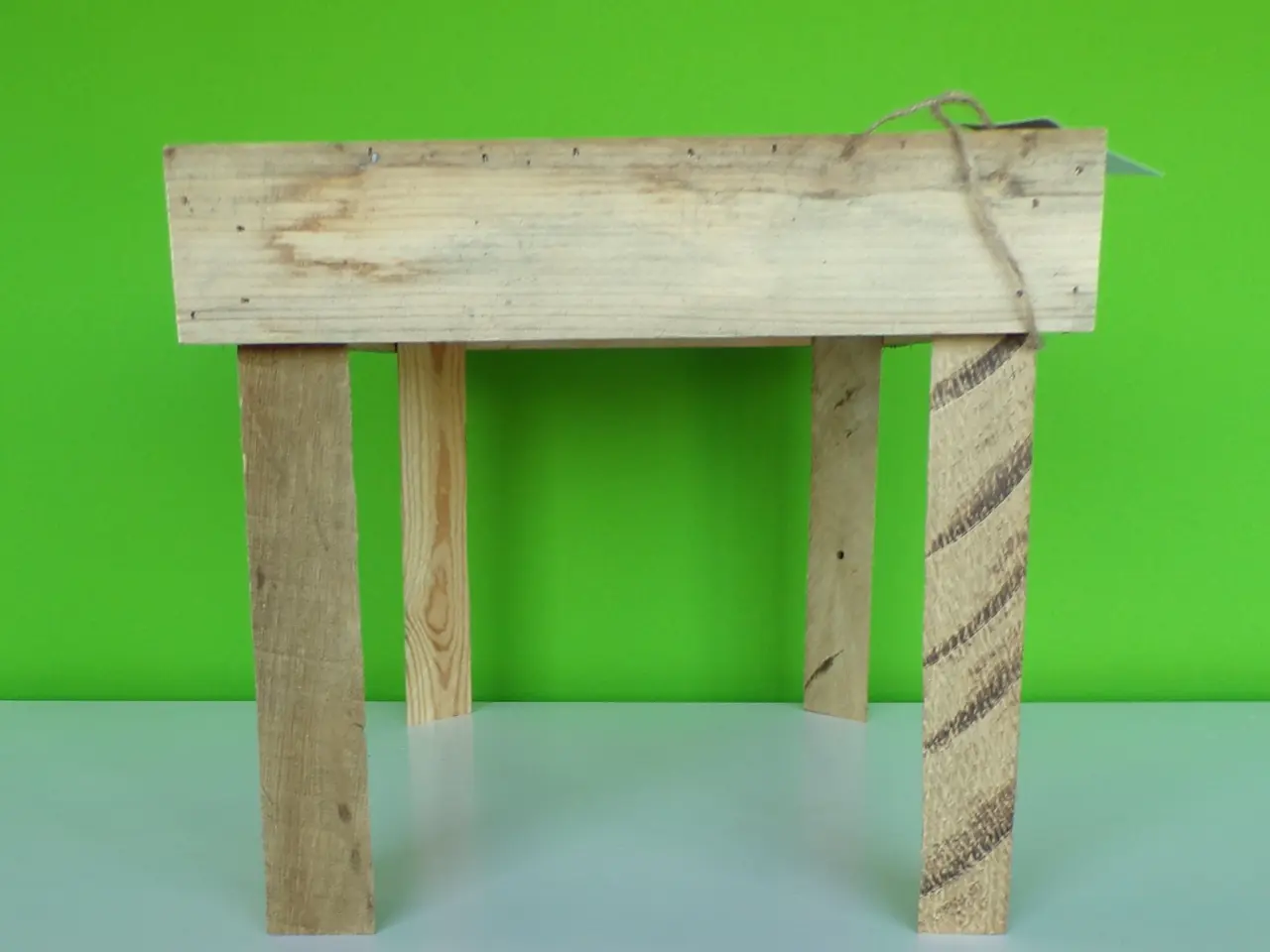 Billede 7 - Bord af genbrugstræ fyr - sidebord