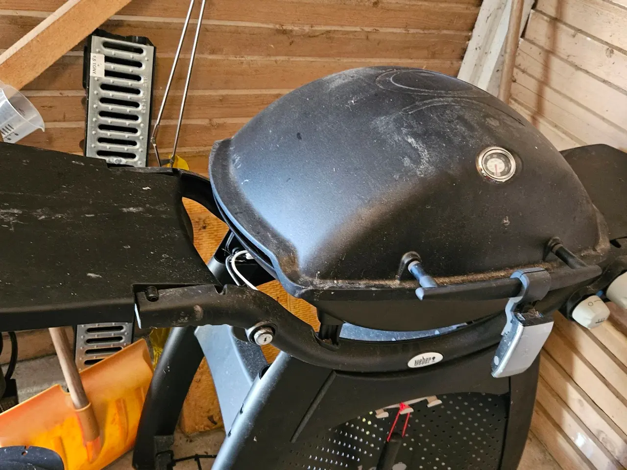 Billede 1 - Weber Q3200 gasgrill sælges.