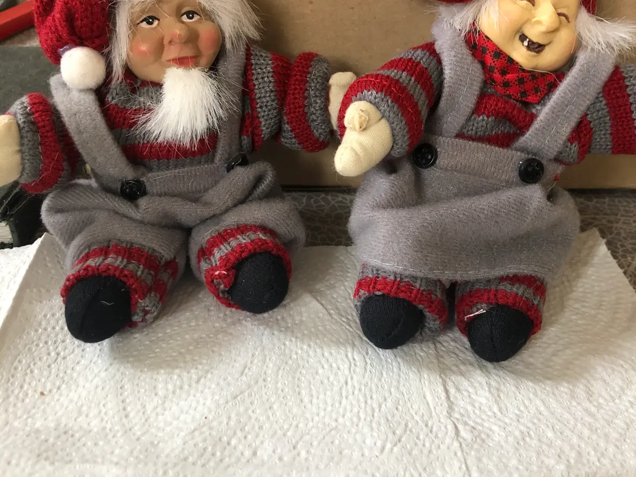 Billede 1 - Nisse far og nisse mor