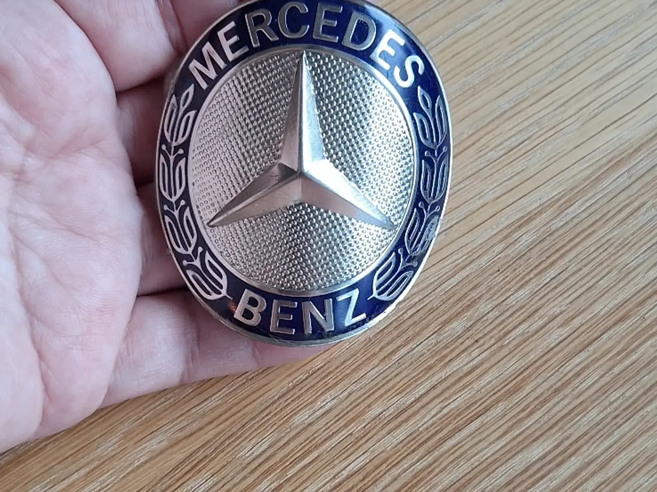 Billede 5 - Mercedes Benz emblem