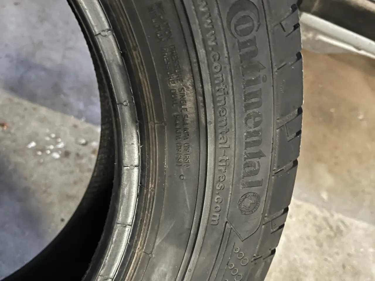 Billede 2 - 205/65R16c Continental sommerdæk 