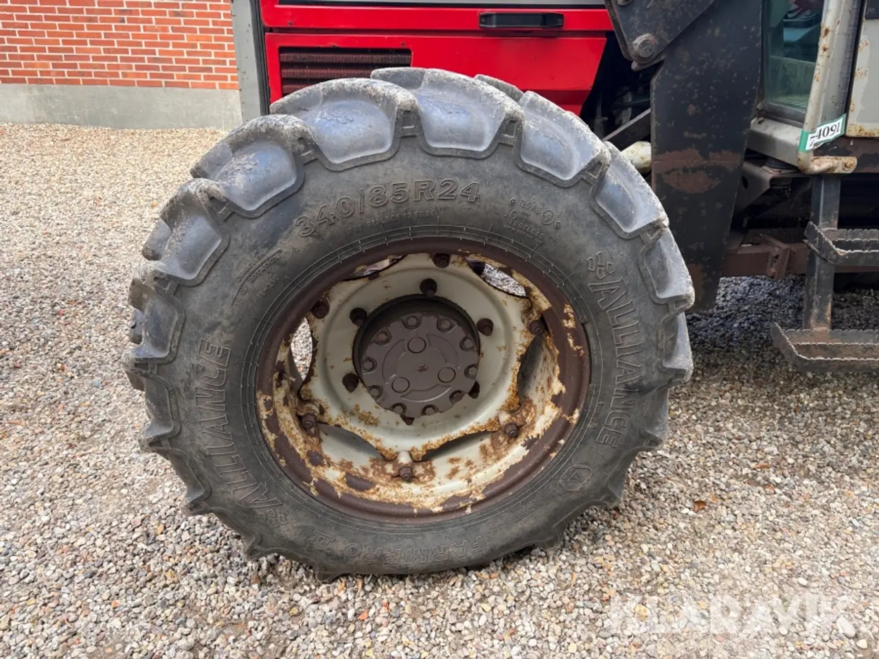 Billede 10 - Traktor Massey Ferguson 3065 - med frontlæsser