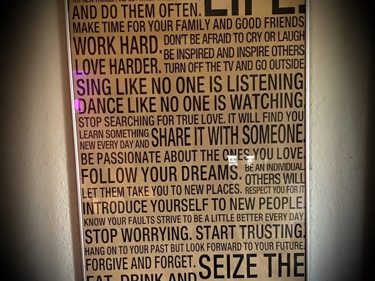 Billede 1 - * Flot plakat med tekst - i glas og ramme
