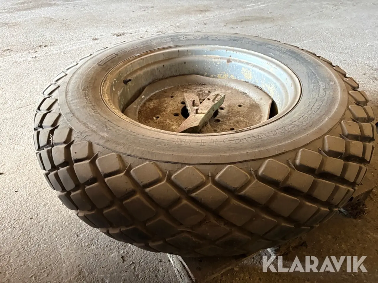 Billede 4 - Landbrugsdæk Bridgestone 13.6-28 1 Styk