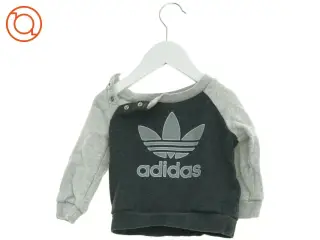 Bluse fra Adidas (str. 104 cm)