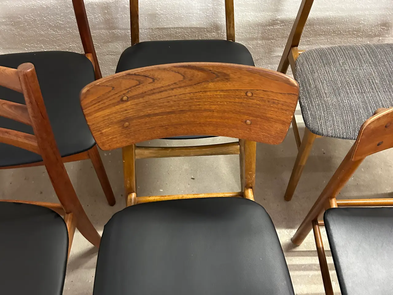 Billede 2 - RESTLOT – 8 stk. vintage spisebordsstole i skandin