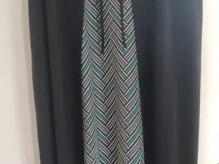 Kjole med lang vest