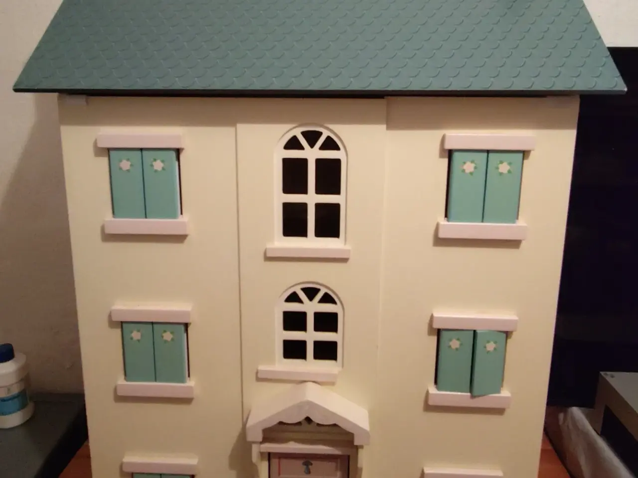 Billede 3 - Le Toy Van Dukkehus i træ