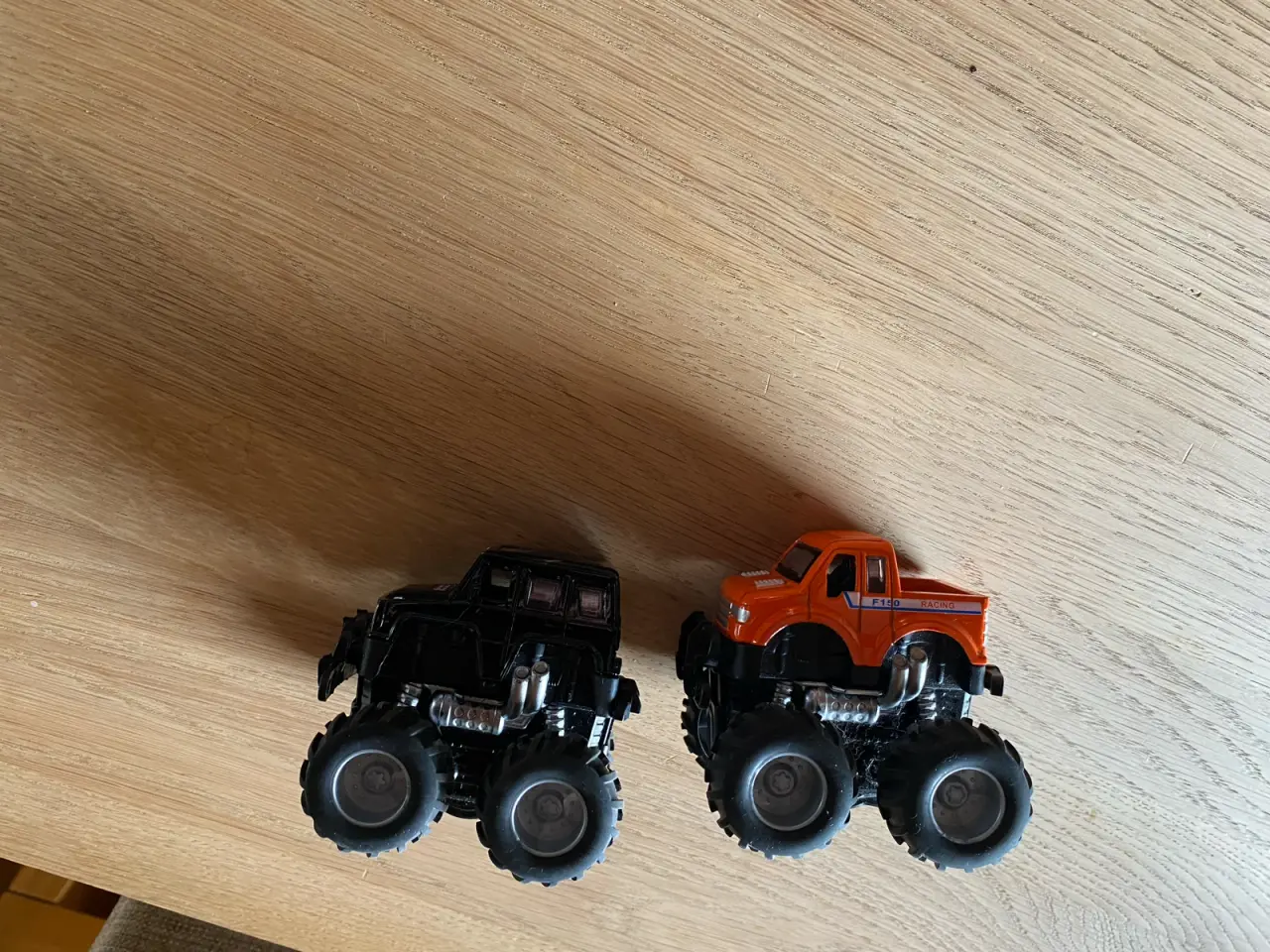 Billede 5 - 4 Monster Jam biler