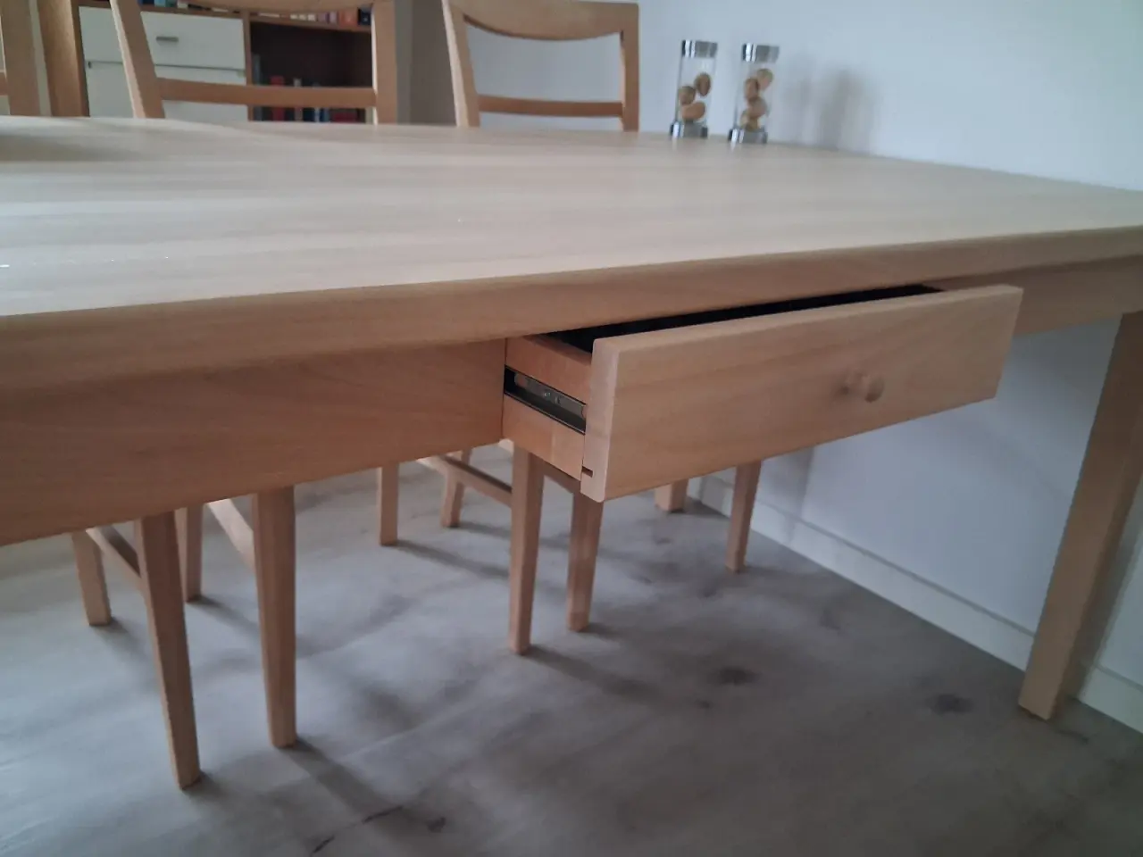 Billede 5 - Spisebord med 6 stole