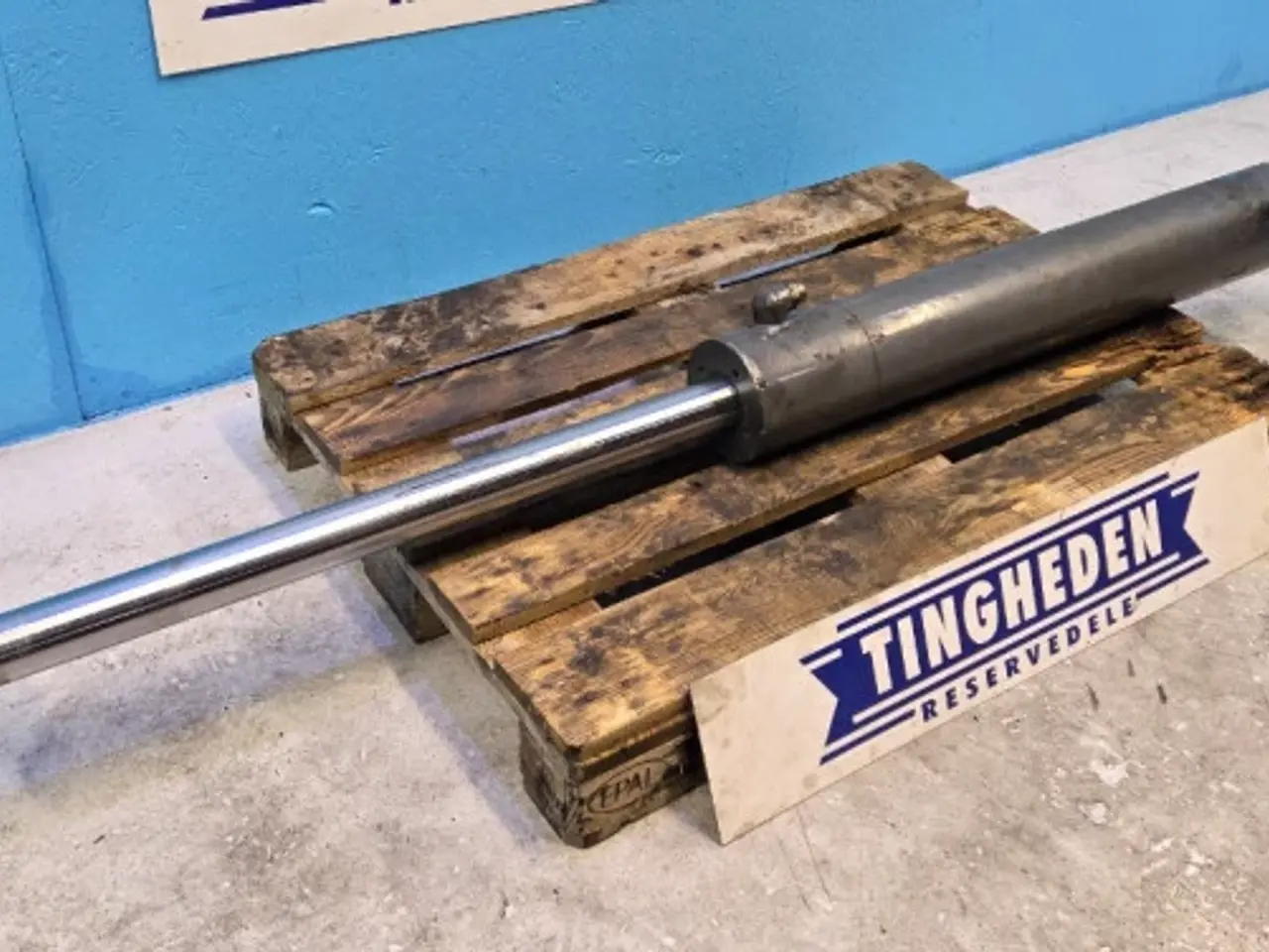 Billede 2 - New Holland LB115B Cylinder 85800830