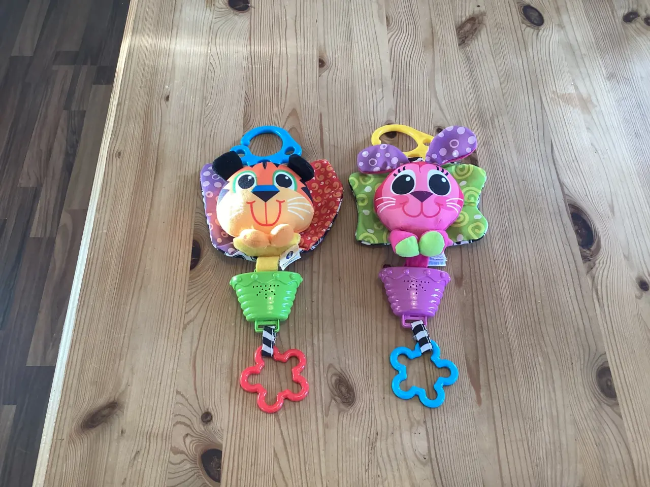Billede 4 - Baby Legetøj og Til Barnevognen.