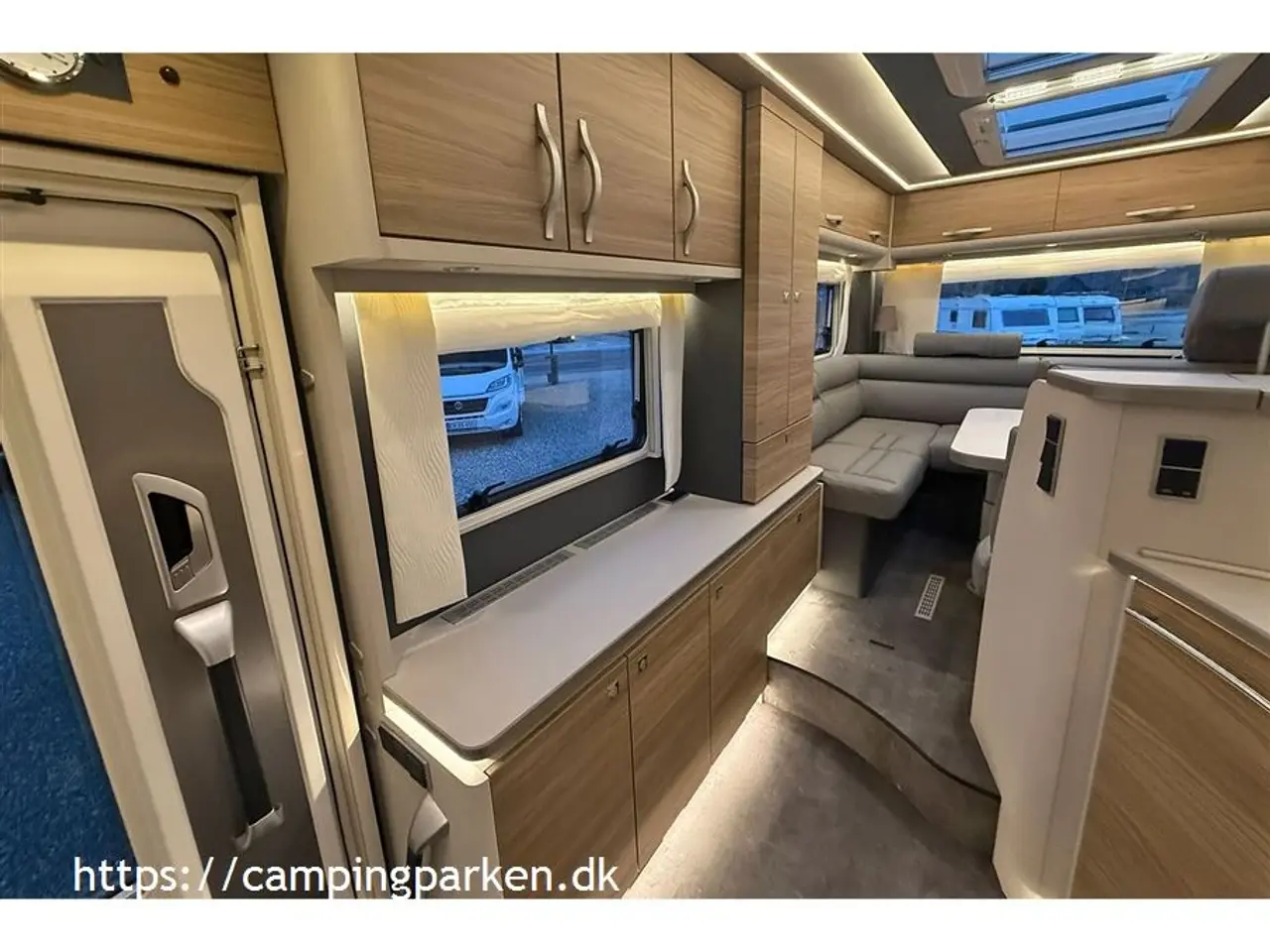 Billede 7 - 2026 - Dethleffs Alpa I 7820 - 2   Den ultimative helårsbolig med loungesiddegruppe og gourmetkøkken