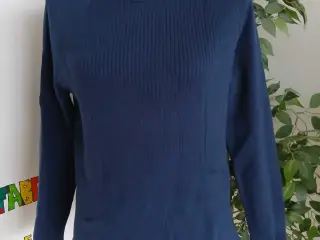 Sweater. Tommy Hilfiger. Small/36
