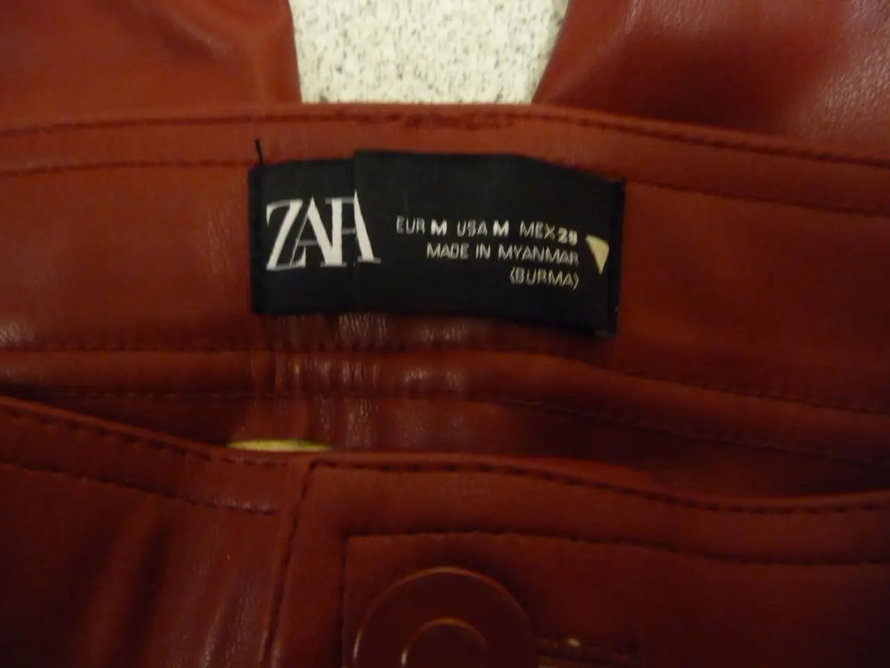 Billede 3 - leggins fake læder str m bordeaux