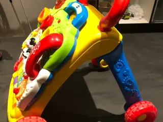 Vtech gåvogn med lys og lyd