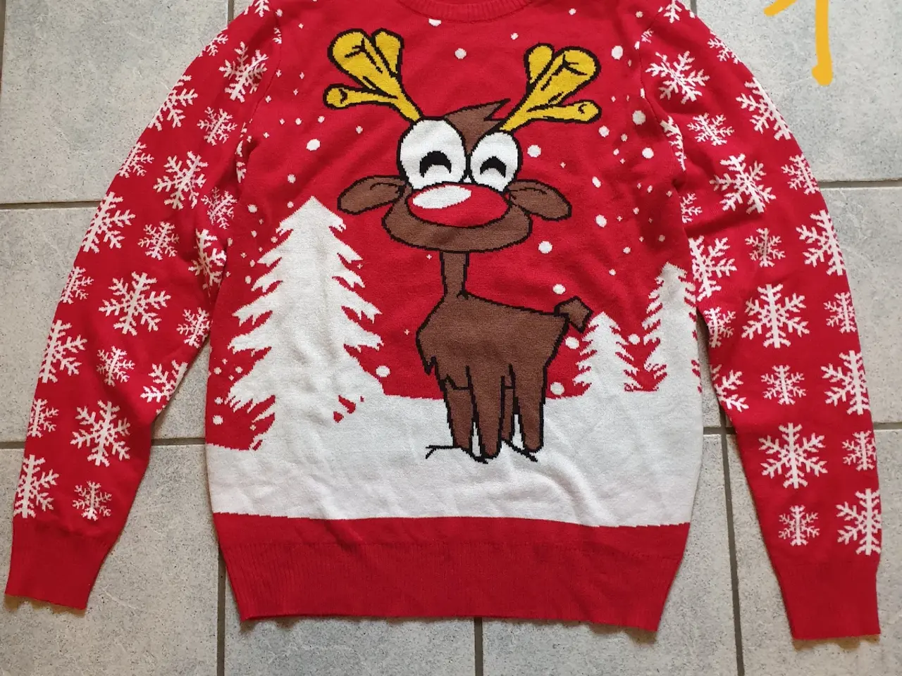 Billede 2 - Juletrøje og bukser