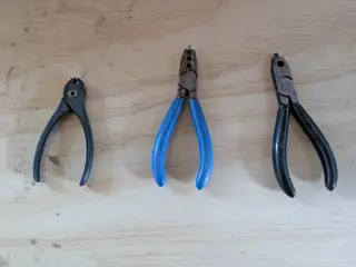3 tænger til påsætning af åbne årsringe
