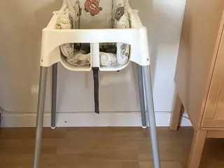Høj stol – IKEA.  