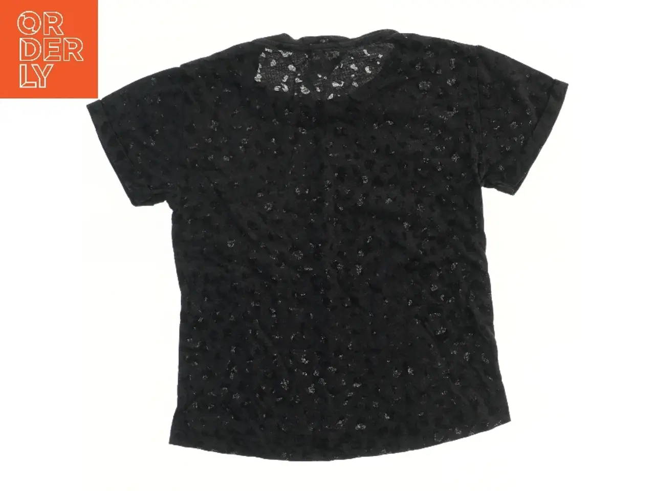 Billede 2 - Sort T-shirt med tekst fra Little pieces (str. 122)