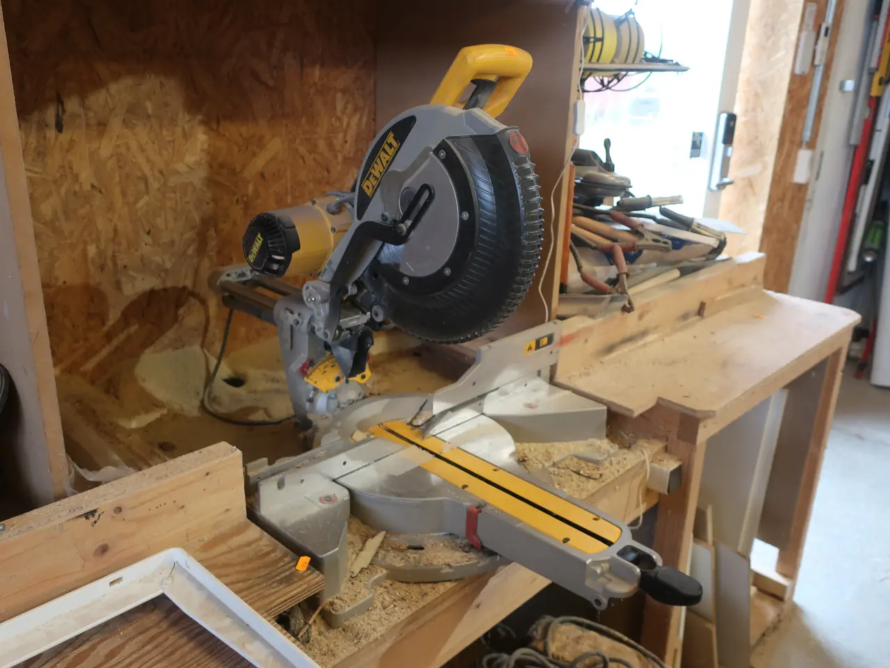 Billede 1 - Kap-/geringssav DEWALT DW5780-QS