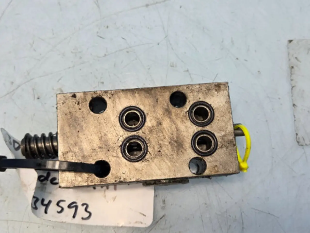 Billede 8 - John Deere 2040 Hydraulikventil AL34593