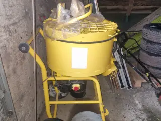 Tvangsblander 100 L udlejes.