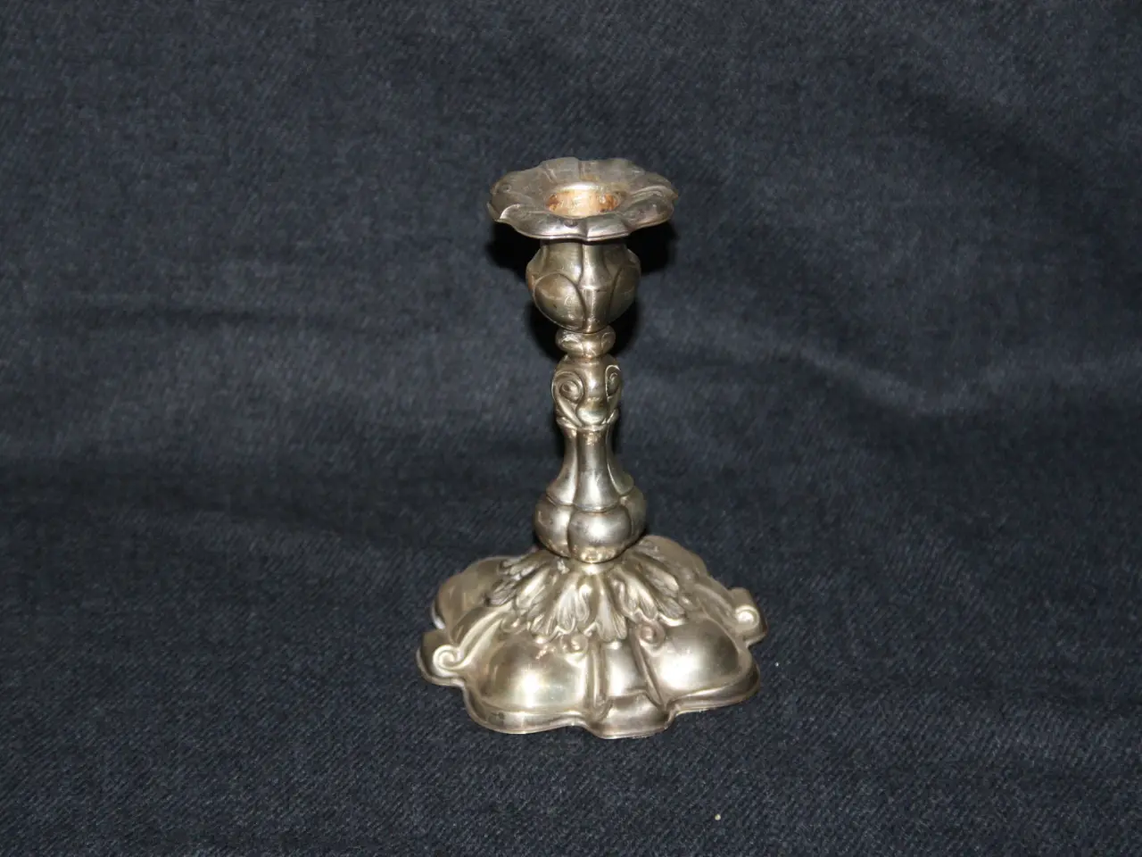 Billede 1 - Gammel lysestager højde 17 cm