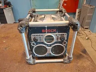 Radio, bosch radio 220v med stik.