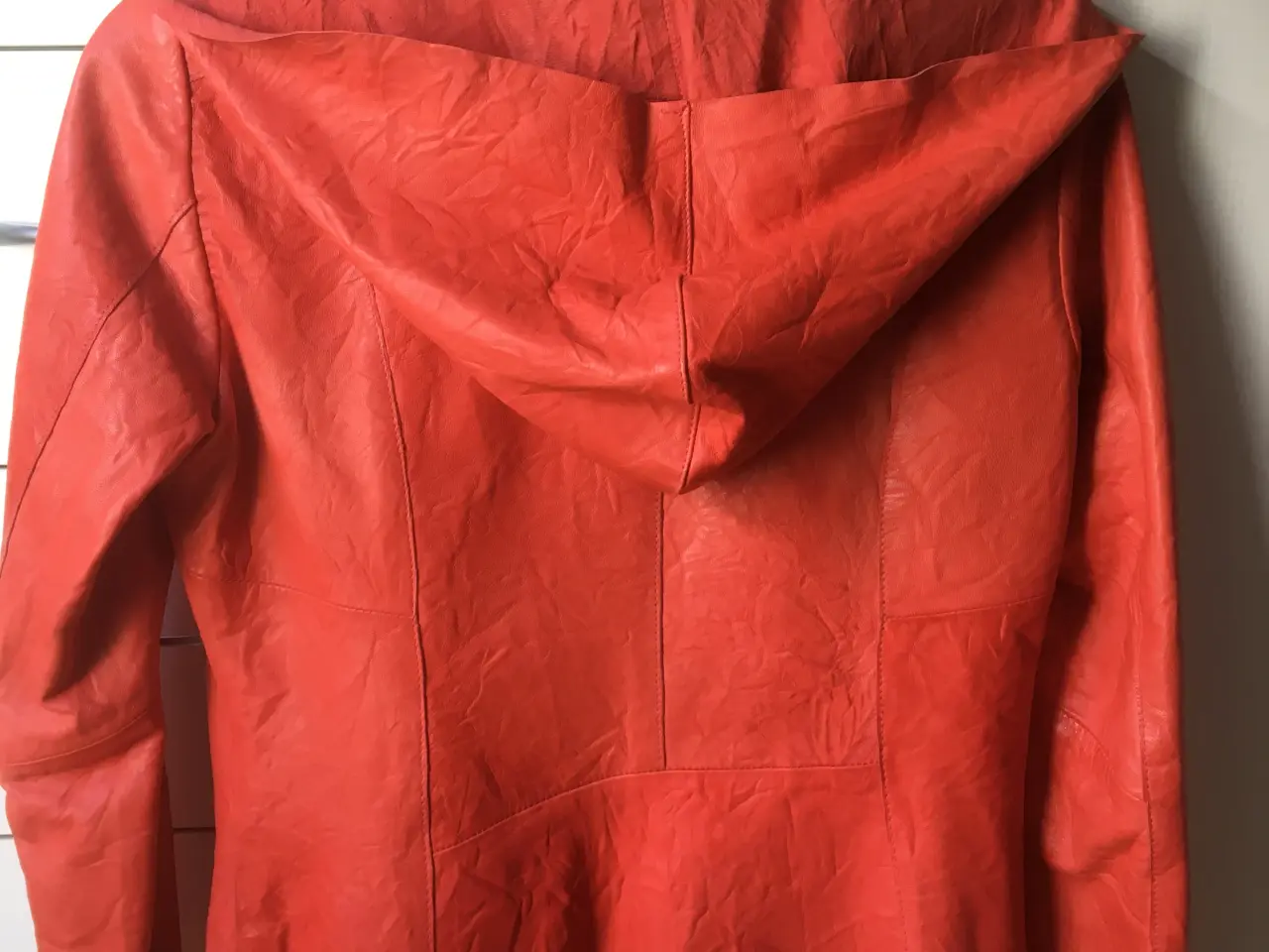 Billede 5 - Ny Freaky Nation orange skindjakke str. M/L