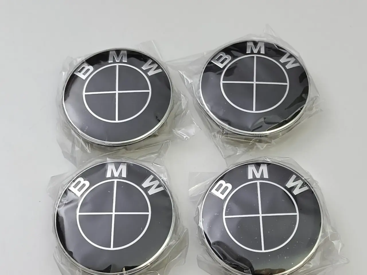 Billede 4 - NY! 68mm BMW SORT & SØLV Hjulkapsler