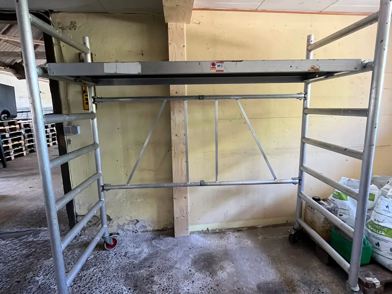 Billede 4 - JUMBO PRO rullestillads i aluminium med hjul