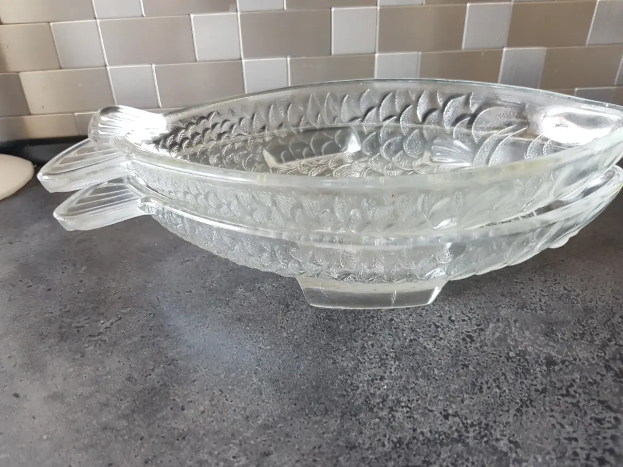 Billede 5 - Fiskefade i glas 2 stk.
