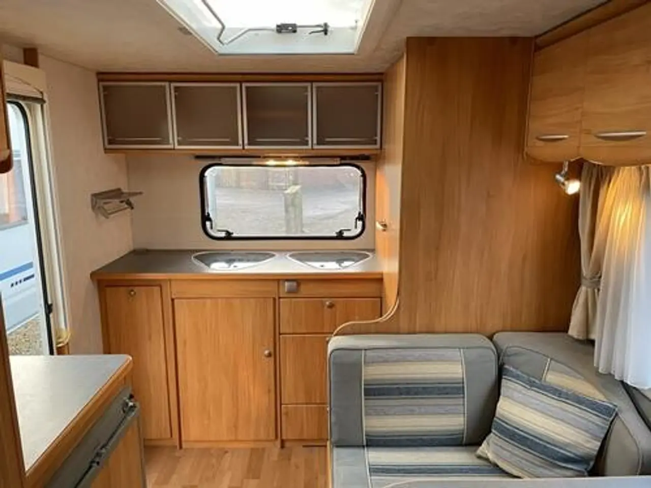 Billede 5 - Adria Adora 462 Ph -