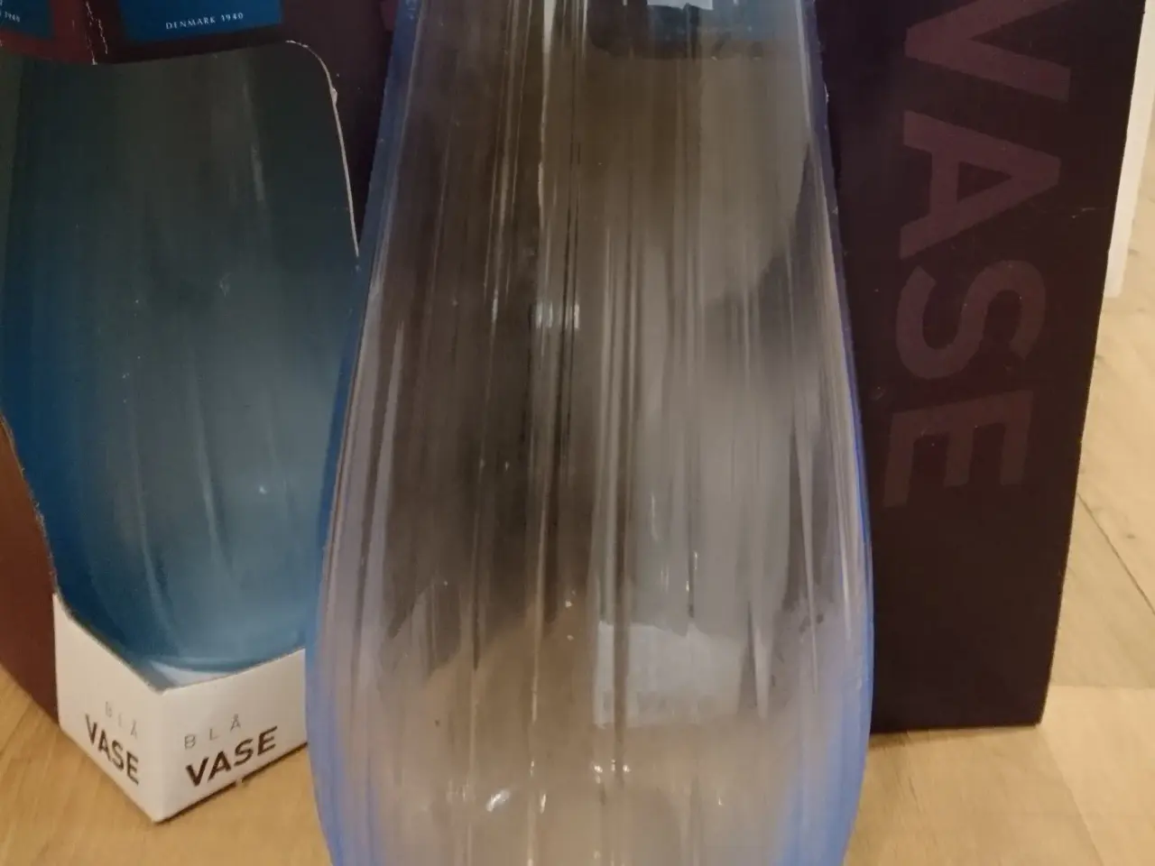 Billede 1 - Lyngby Glas Vase optik 24,5 cm blå glas