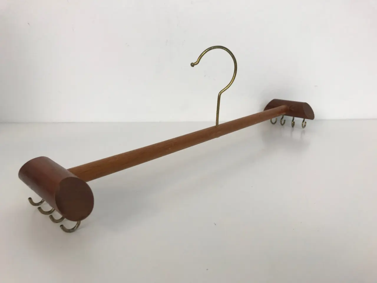 Billede 8 - Retro bøjle / ophæng i teak og messing