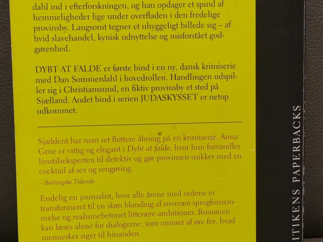 Billede 2 - Anna Grue, Dybt at Falde Paperback 