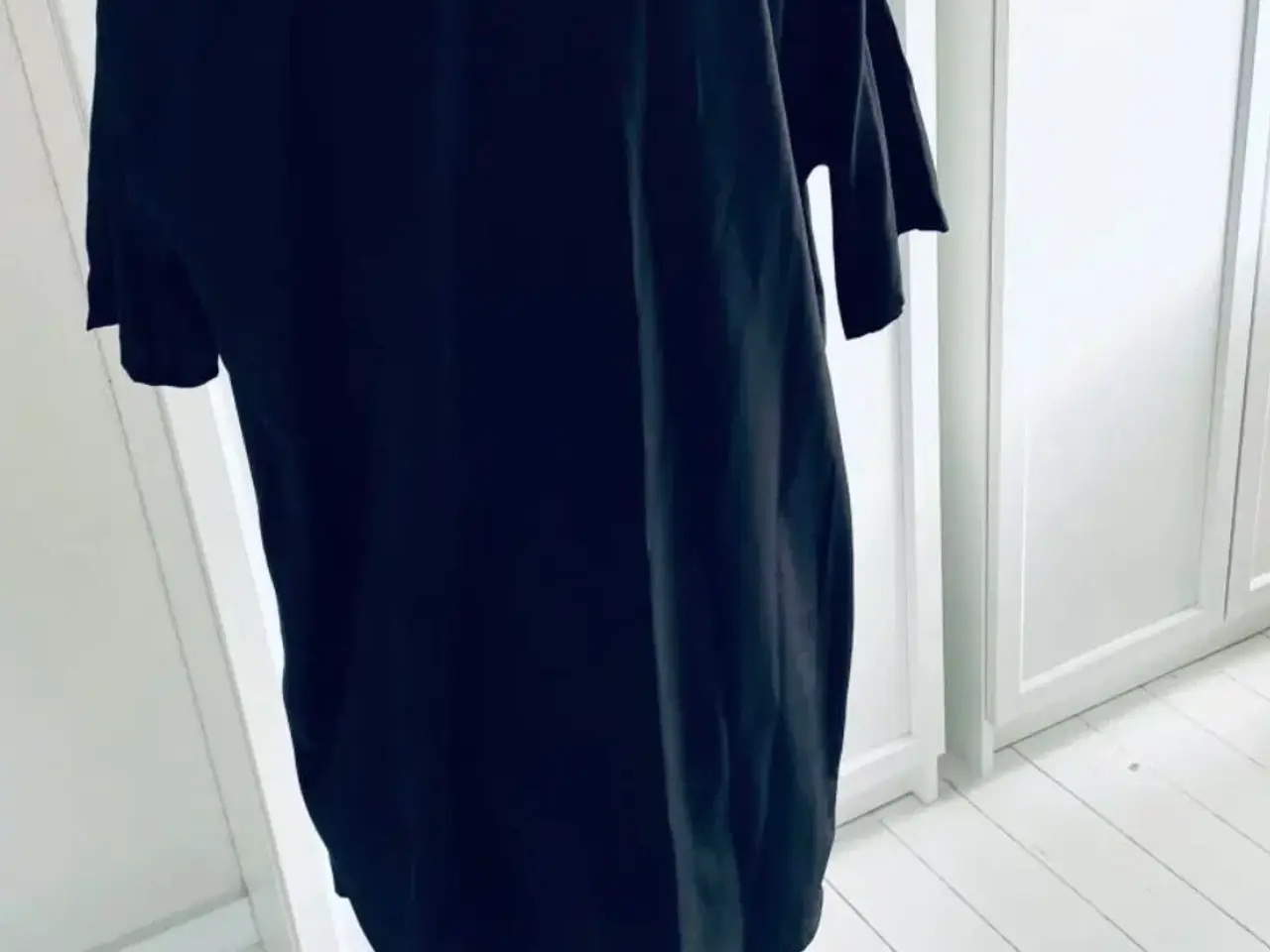 Billede 1 - Kjole i sort MByM