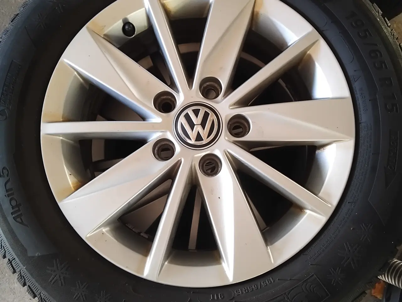 Billede 2 - 15" alufælge med dæk til VW