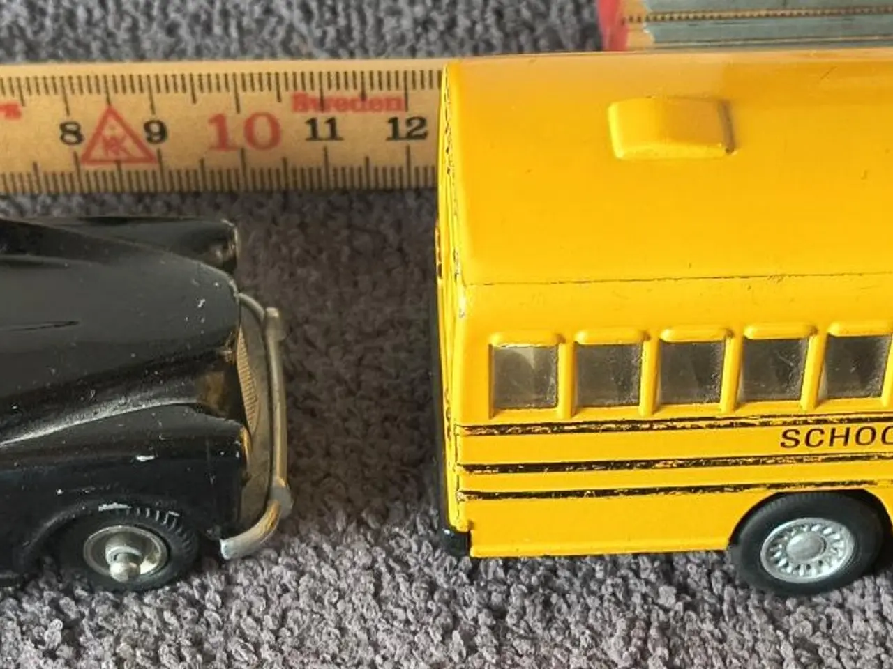 Billede 3 - BUDGIE MODELS TAXI OG KINSMART SKOLEBUS, VINTAGE