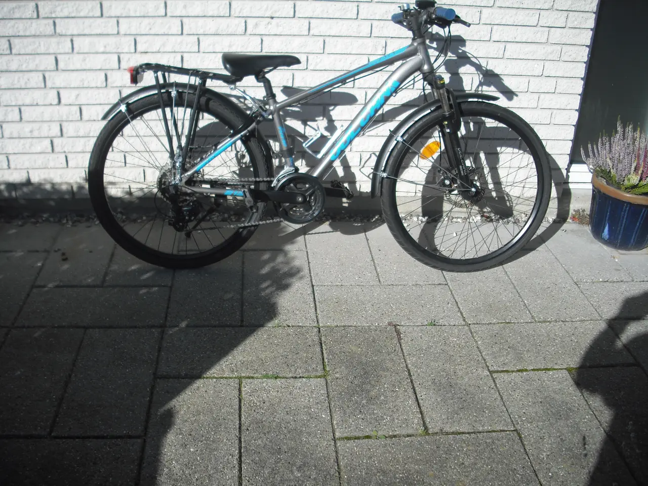 Billede 1 - God og velkørende drengecykel